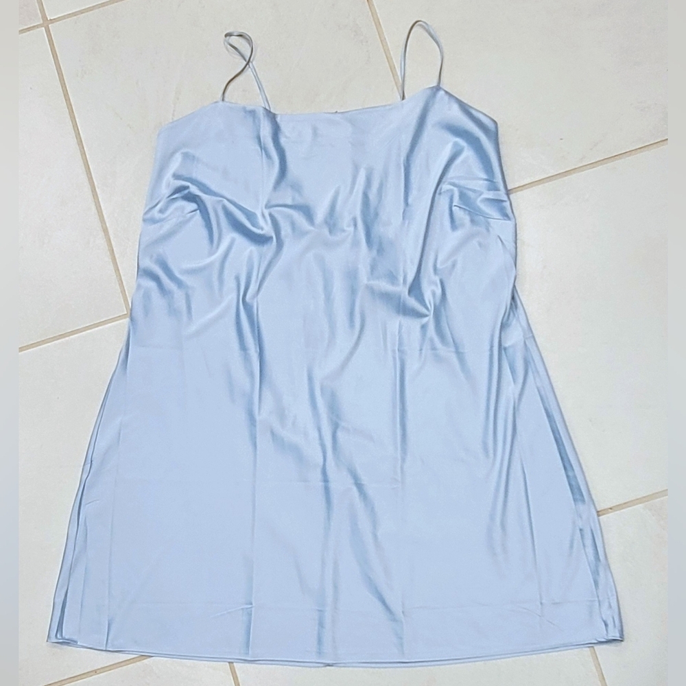 Silky Spaghetti Strap Light Blue Short Nightgown, Excellent Condition, Size 2XL